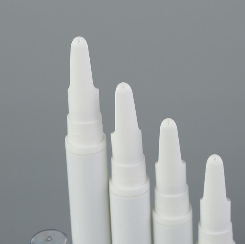 Essence Serum Toner - Flacone airless in plastica bianca da